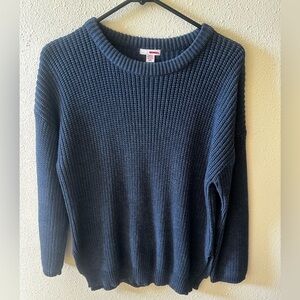 Bongo Women’s Cable Knit Sweater